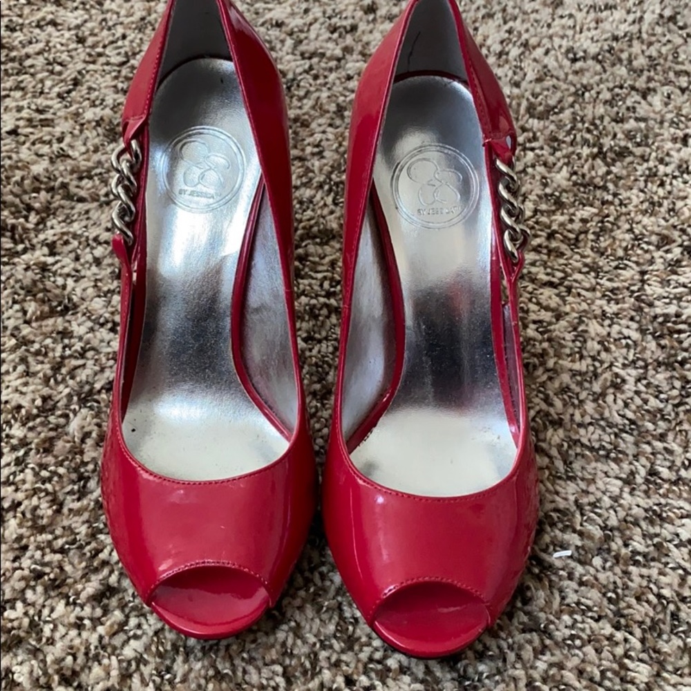 Red Jessica Simpson Heels - Picture 2 of 6